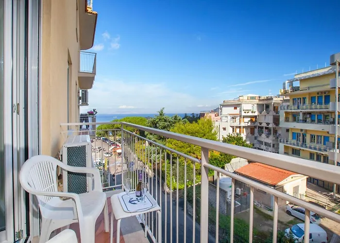 Cafiero Azure Flat Сорренто