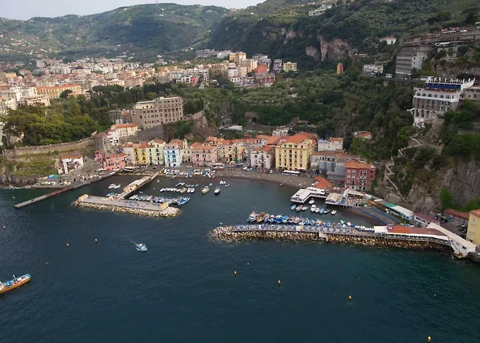 Cafiero Azure Flat Сорренто