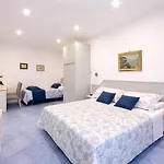 아파트 Cafiero Azure Flat