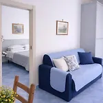 Cafiero Azure Flat 아파트