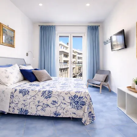 Cafiero Azure Flat 아파트 소렌토