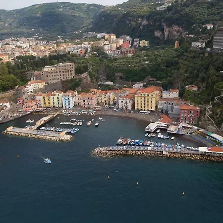 Cafiero Azure Flat سورينتو