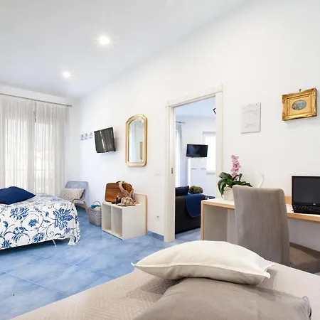 Cafiero Azure Flat 아파트 *