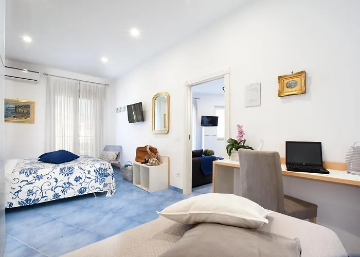 Cafiero Azure Flat 아파트 *